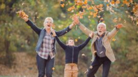 Foto : Ilutrasi Bahagia Setelah Pensiun