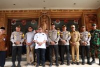 Pj Bupati Tangerang Dan Pj Gubernur Banten Serta Jajaran TNI POLRI Melaksanakan Fhoto Bersama ( Foto : Istimewa )