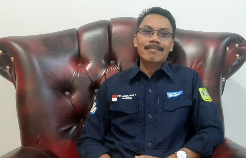 Kepala Sekolah SMPN 1 Tenjo, Drs. Sokirin ( Foto : Arsipportalmca )