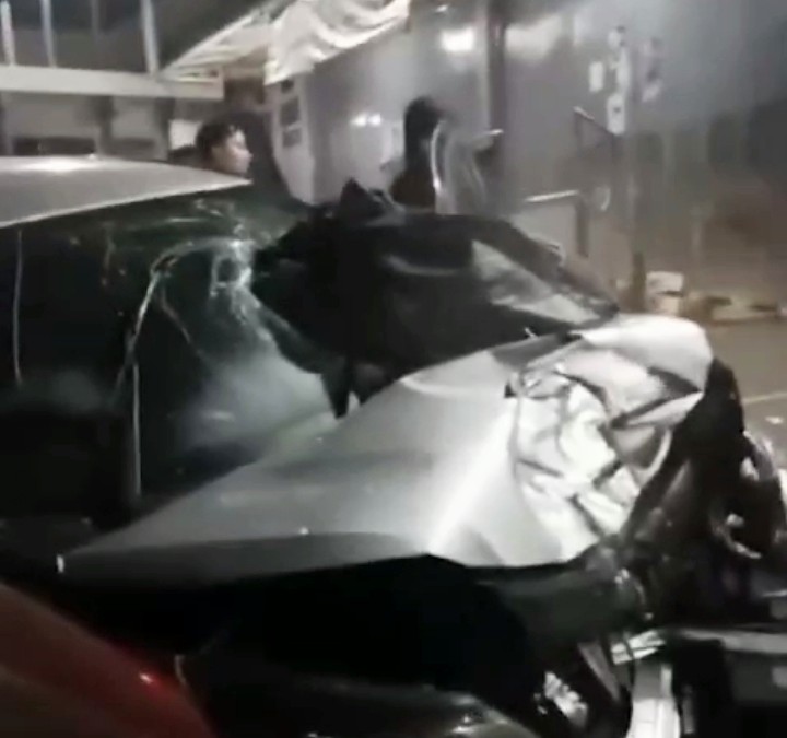 Mobil Daihatsu Sigra Paska Kecelakaan ( Foto : Istimewa )