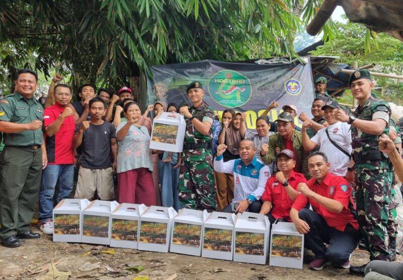 Foto Bersama Dalam Rangka HUT Kostrad 